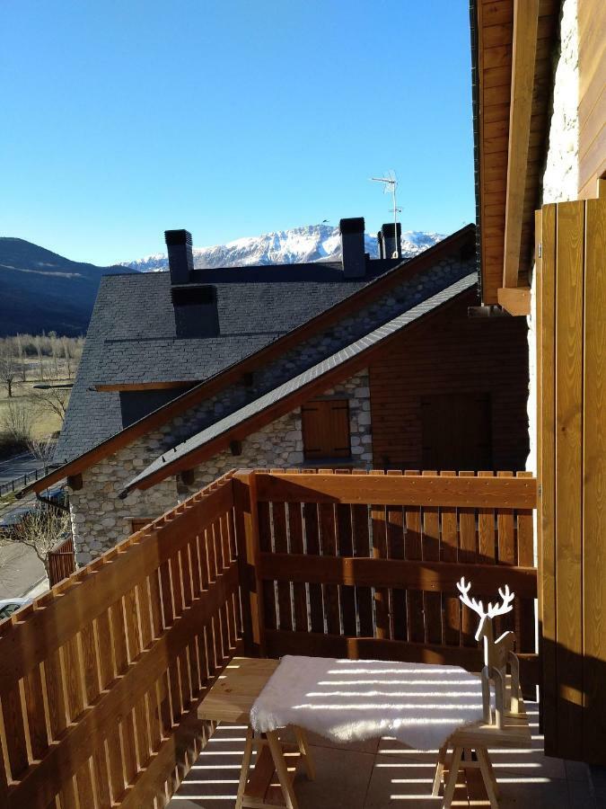 Tuca Del Mont Apartamento Benasque Exterior foto